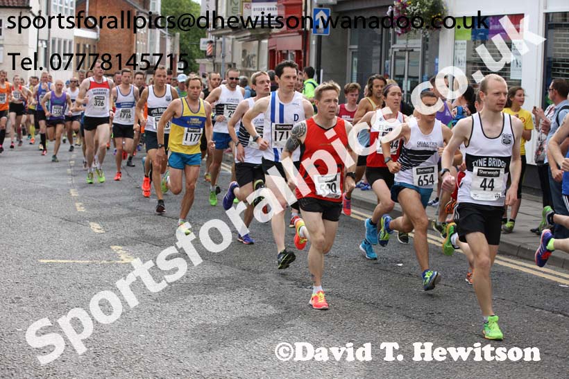 Start of the Darlington 10k Road Race. Photo: David T. Hewitson/Sports for All Pics